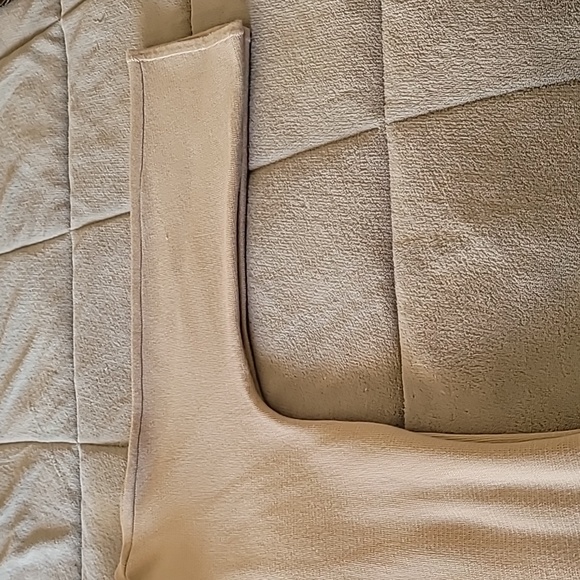 Sweater - Picture 6 of 6